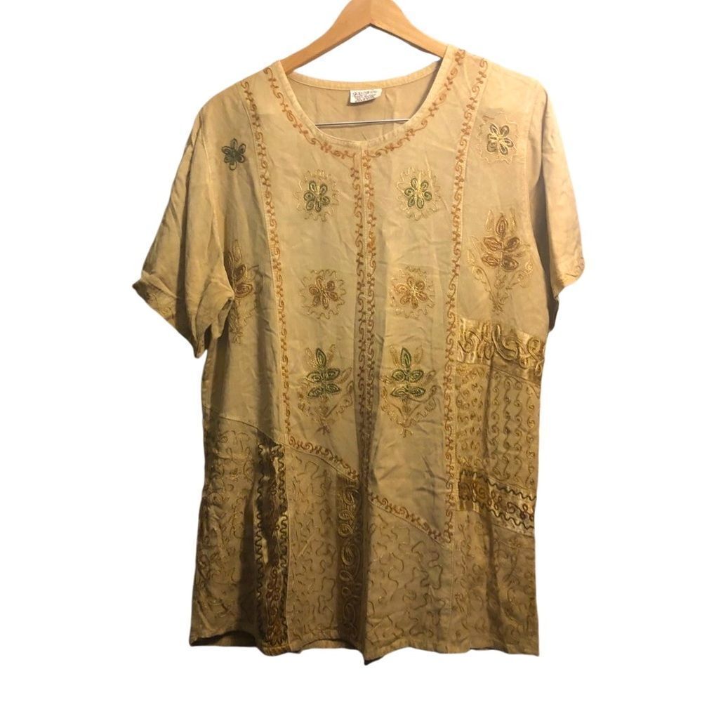 Magic Embroidered Tan Tunic Short Sleeve Round Neck. Rayon Free Size